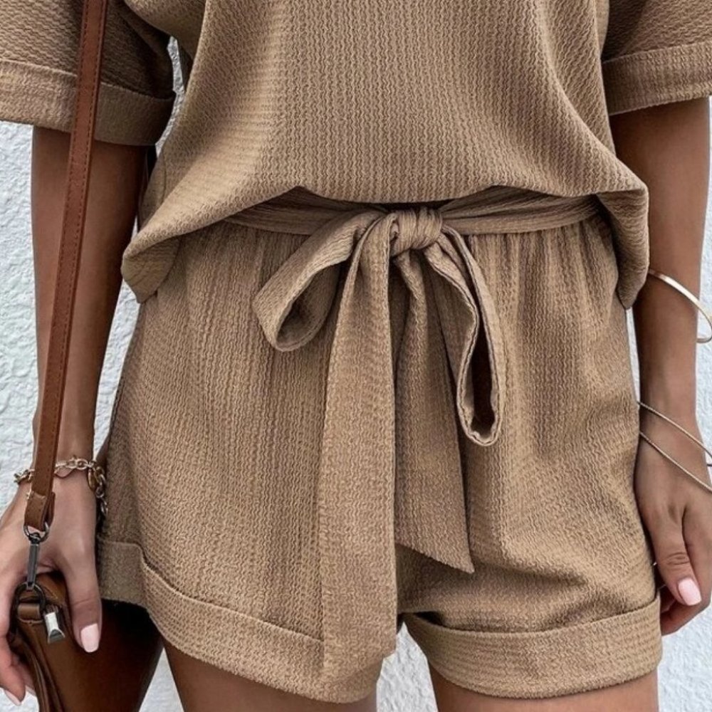 Khaki Casual comfy Batwing Sleeve Tee & Knot Front Shorts - Picture 5 of 8